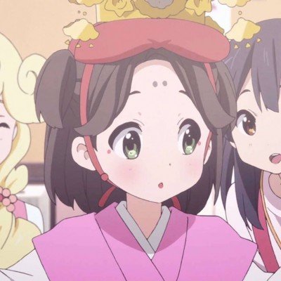 四川舰可下饺子般弹射隐身无人机